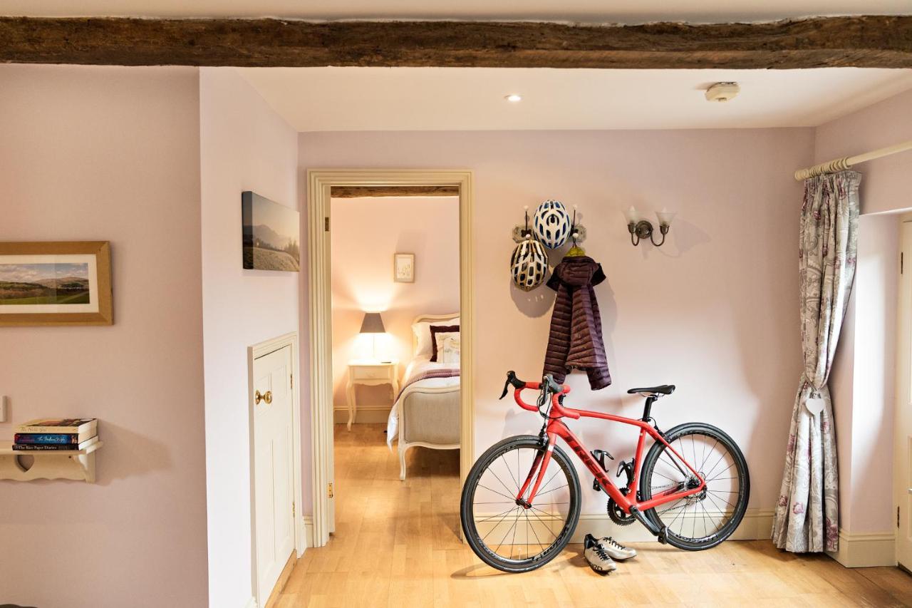 Neuadd B&B Suites 크릭호웰 외부 사진