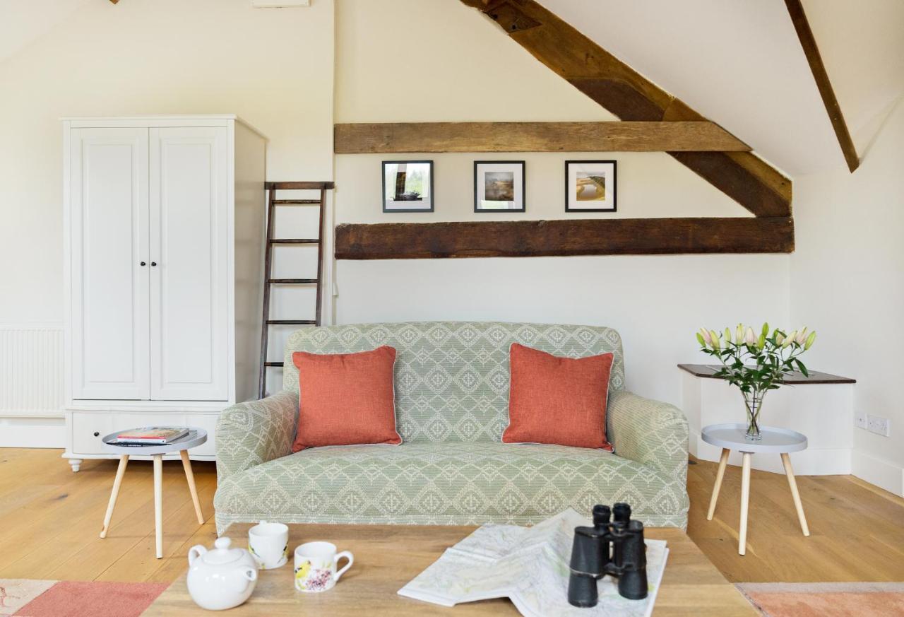 Neuadd B&B Suites 크릭호웰 외부 사진